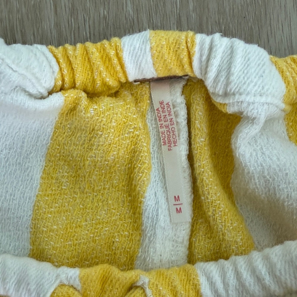 FREE PEOPLE Striped Yellow and White Women's Mini Shorts size Medium - Picture 2 of 3